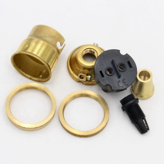 B22 brass lamp holder with brass cord grip